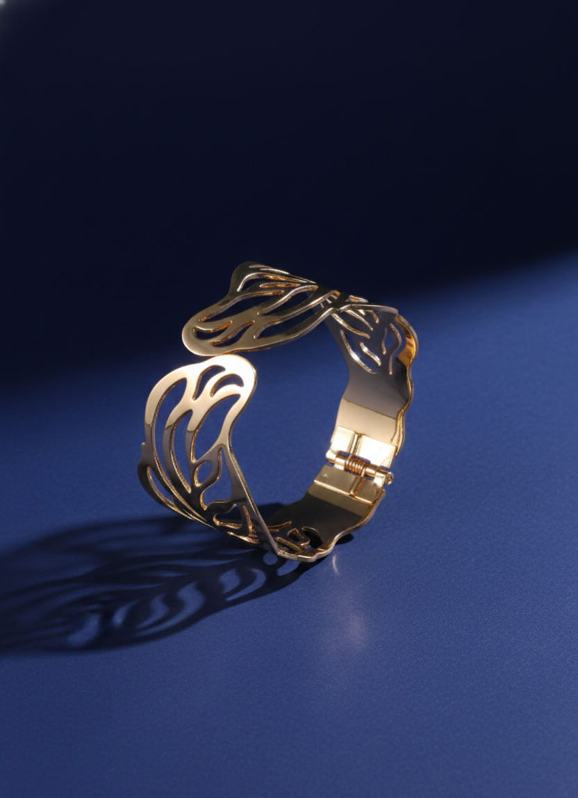 Luxe Nature Wave Bracelet image 3