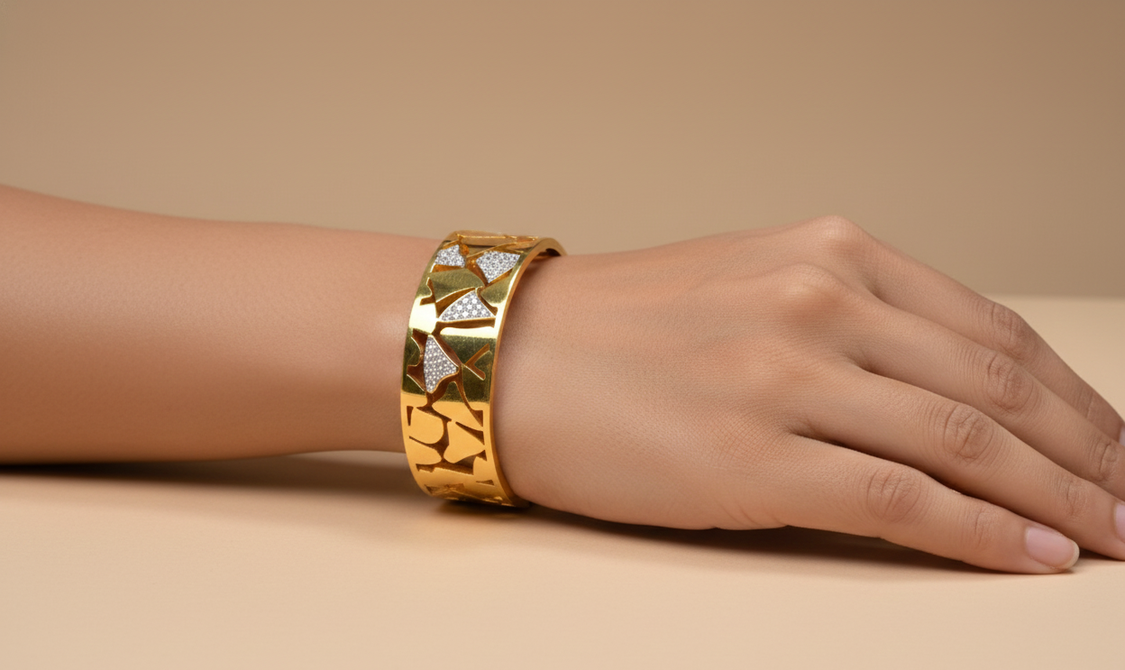 Royal Finish Gold Bracelet image 4